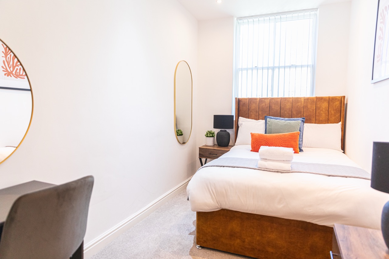 2 bed Apartment Turned 3 bed in Georgian Quarter