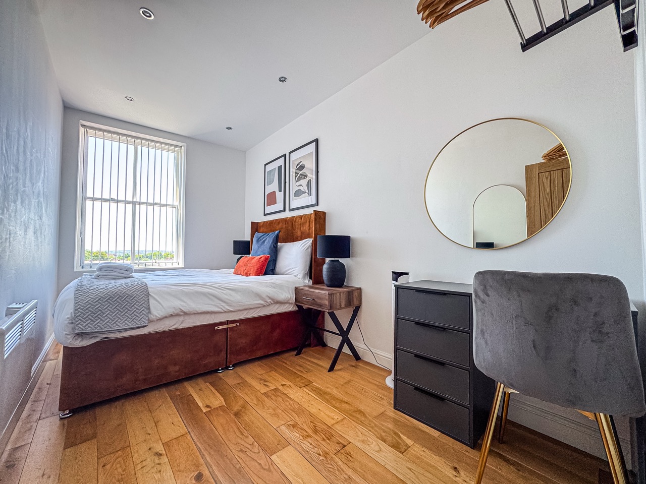 2 bed Apartment Turned 3 bed in Georgian Quarter